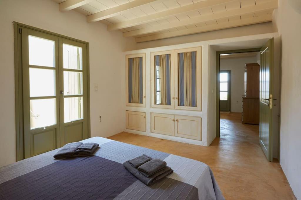 Ochre Dream, Beach Front & Sunset Villa Naousa Eksteriør billede